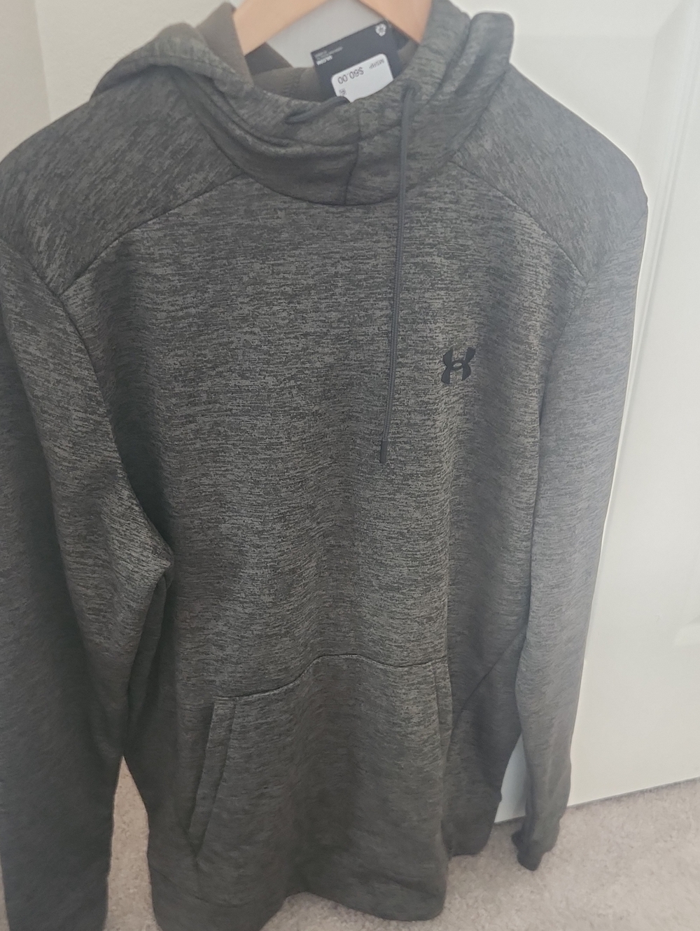 Under Armour Men’s Dark Gray Heather Pullover Hoodie